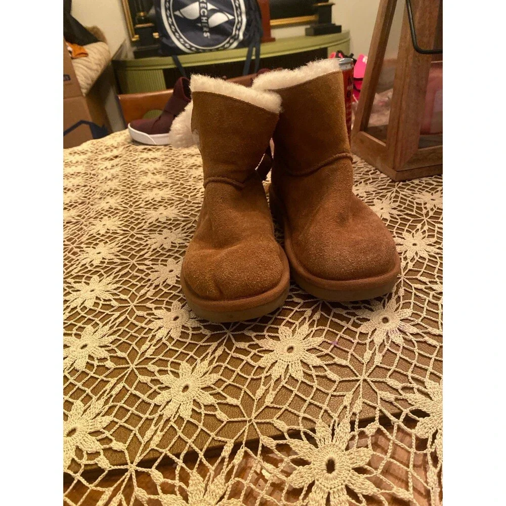 Koolaburra by Ugg Boots Women’s size 6